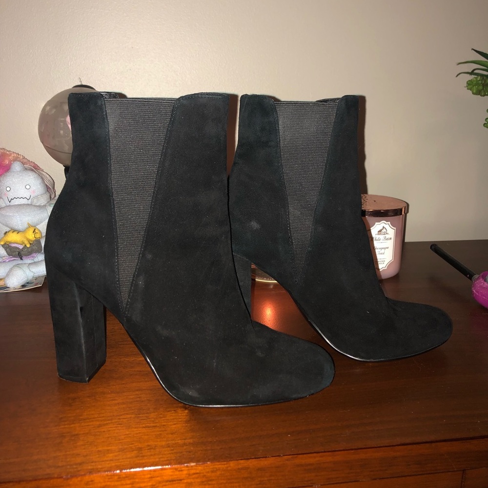Steve Madden suede black booties